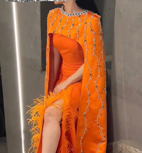 Customized orange prom dresses with crystals for Saudi Arabia evening events