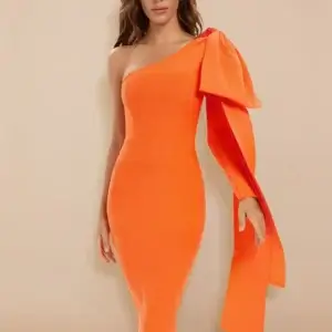 Orange Prom Dress One Shoulder Bow-Knot Bodycon Long Sleeve Evening Party Dress